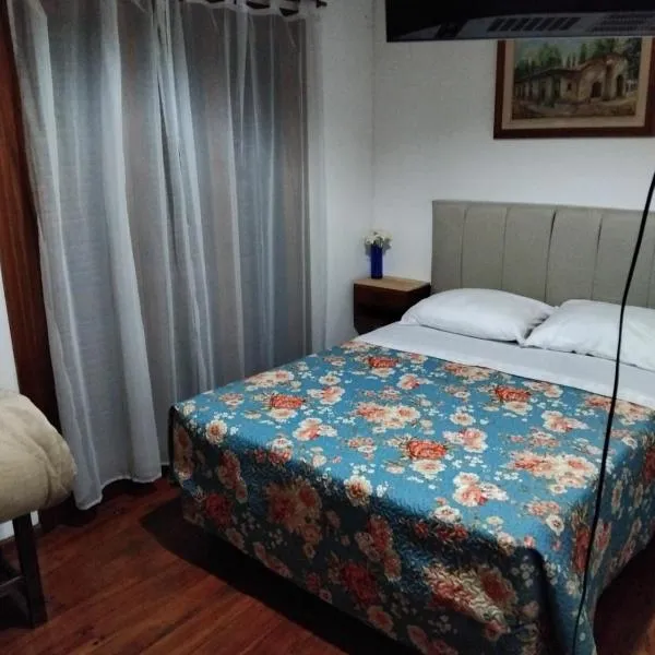 VICTORIA 2 bed and breakfast departamento, hotel in Ezeiza