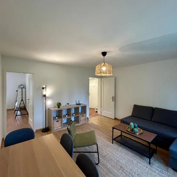 Simple 2BR Apartment with Natural Light, hotel en Zúrich
