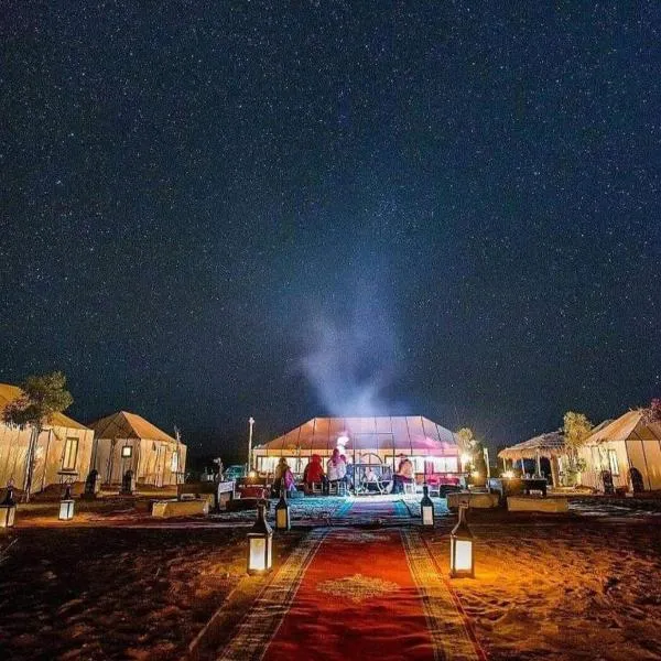 Luxury Desert Camp Merzouga，位于梅尔祖卡的酒店