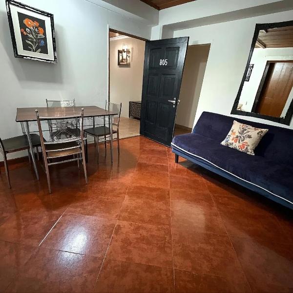 Aparta Suites Torre de Prado 305 Apartamento para 8 Personas, Medellín