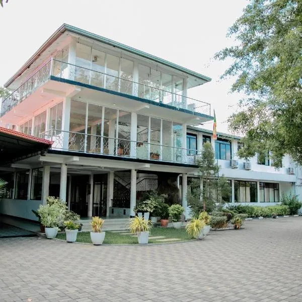 Lake Jay Hotel, ξενοδοχείο σε Ampara