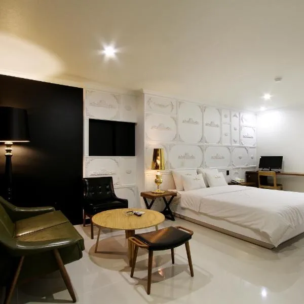 Bando Tourist Hotel, hotel in Incheon