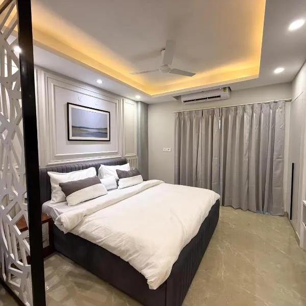 BedChambers Luxurious Aparthotel Near Medicity、グルガオンのホテル