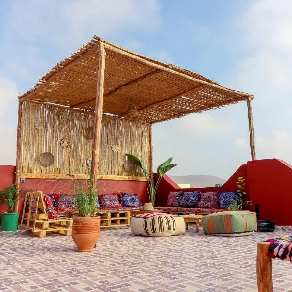 Hey Ola Surf House & Hostel, hotel en Mirleft