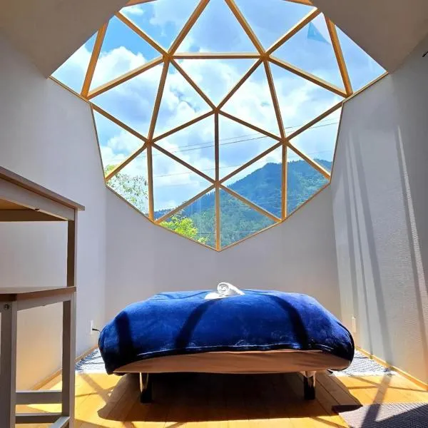 Fuji Dome Glamping, hotel in Fujikawaguchiko