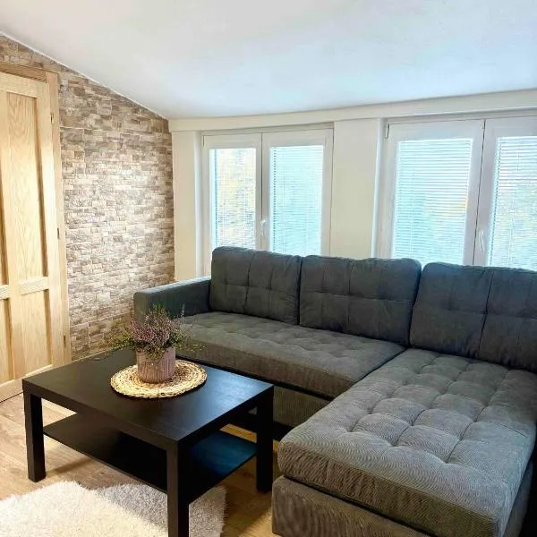 Ubytování Koliba pod Stolovou, готель у місті Кунчице под Ондрейнікем