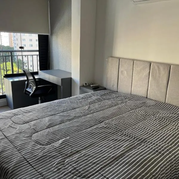 Studio - Brooklin - Cama Queen, hotel a São Paulo