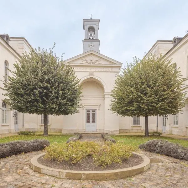 Le Saint Nicolas, hotel v destinaci Troyes