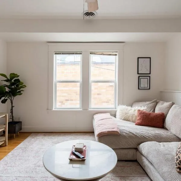 The Bohemian Spirit - Live Music, Eateries & Bars, ξενοδοχείο στο Πόρτλαντ