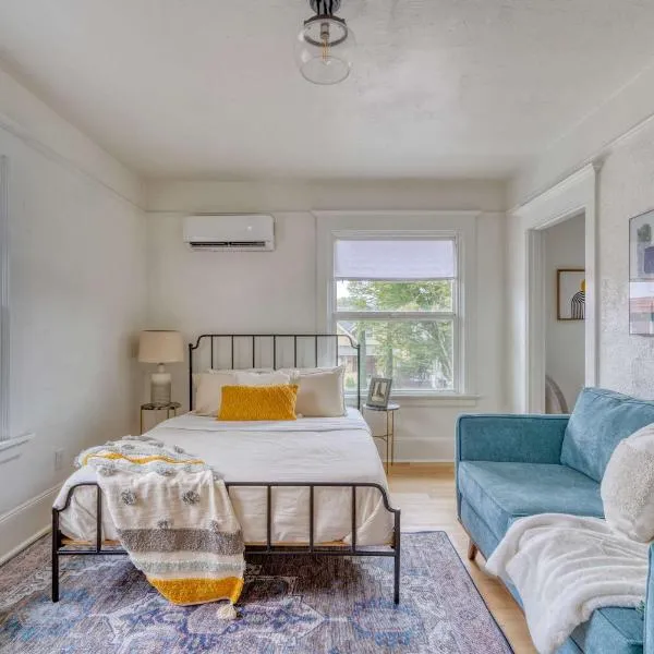 Viesnīca Stay Portland - The Bohemian Bungalow on Broadway - 94 WalkScore Portlendā