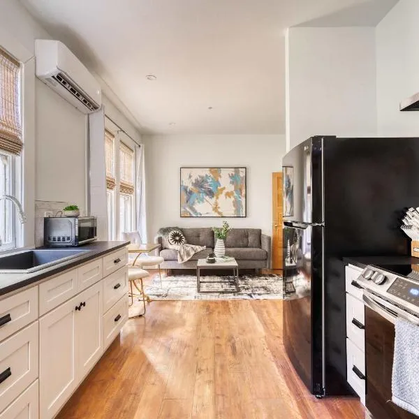 Stay Portland - The Etourdissante Suite - Forest Park & Local Eats, hotel v destinaci Portland