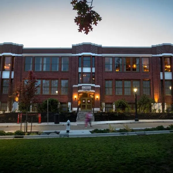 McMenamins Anderson School, ξενοδοχείο σε Bothell