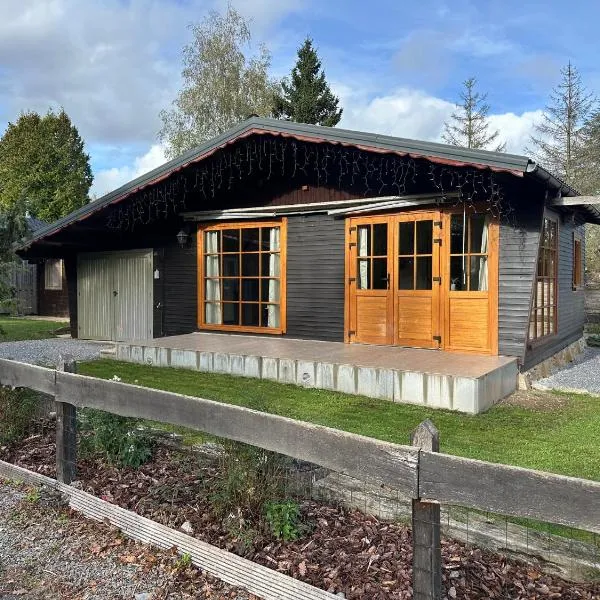 La tanière du ptit Lou, hotel in Resteigne