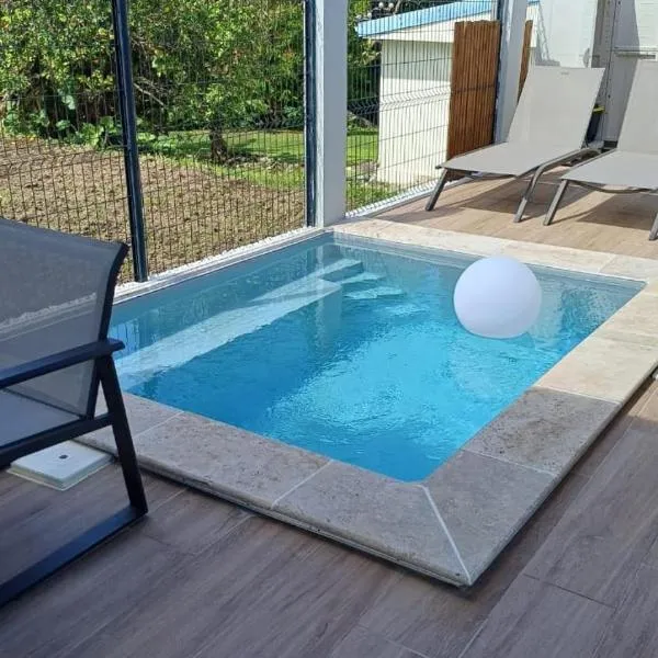 Bungalow Le Petit Havre Pointois, hótel í Basse-Pointe