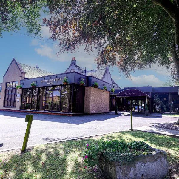 Pitbauchlie House Hotel - Sure Hotel Collection by Best Western, hotel in Dunfermline