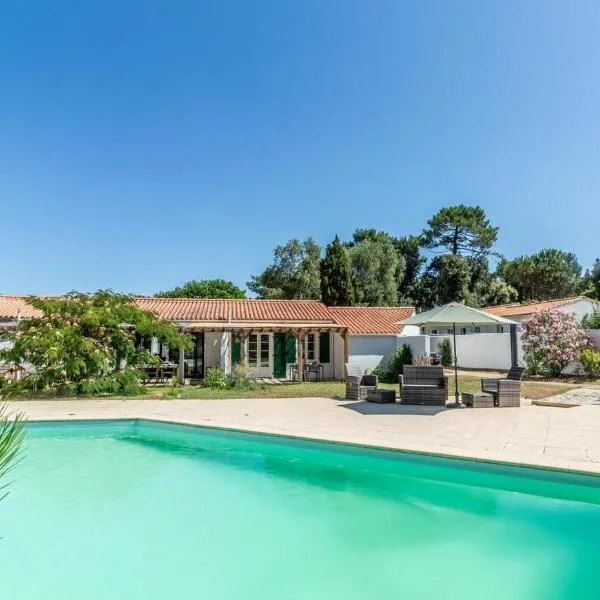 Gîte des pins, hotel in Sainte-Marie-de-Ré