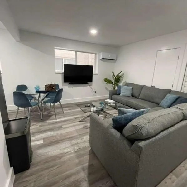 KING OF MIAMI - 1 mile from Brickell 2BD Apartment!, hotel in Miami