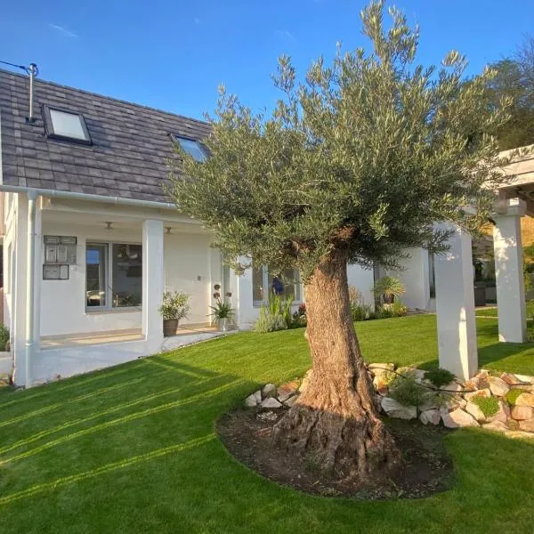 Piccola Grande Casa, hotell i Mátraterenye