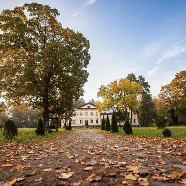 Palac Kursko Agroturystik, hotel en Kursko