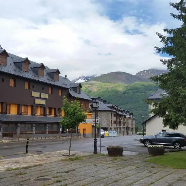 Hotel Sarao 3000, ξενοδοχείο σε Escarrilla