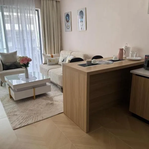 1BR Luxury suites near JKIA SGR with pool gym Cityview、ナイロビのホテル