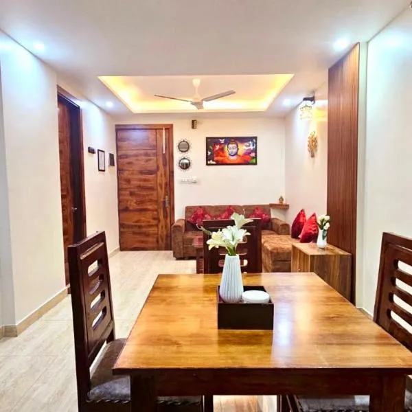 Yogvan Luxury 1BHK Apartments Tapovan Rishikesh, hotell sihtkohas Rishīkesh