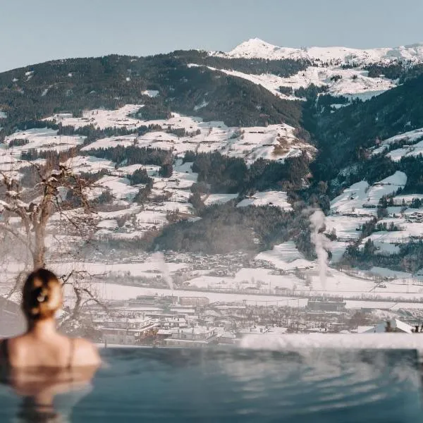 ASTER Boutique Hotel & Chalets, hotel v destinaci Fügenberg