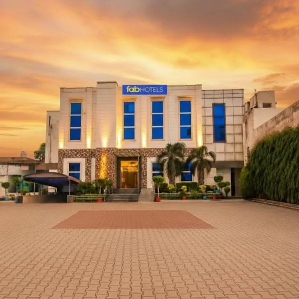 FabHotel CS Jalandhar, hotel in Jalandhar