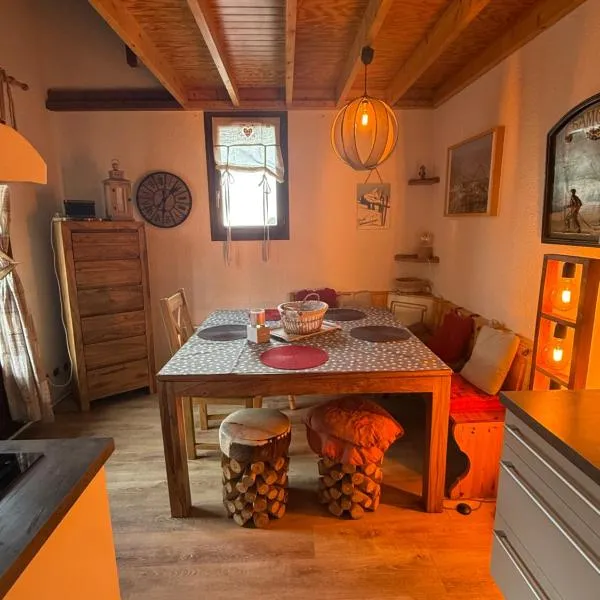 beau duplex marmotiere, hotel in Risoul