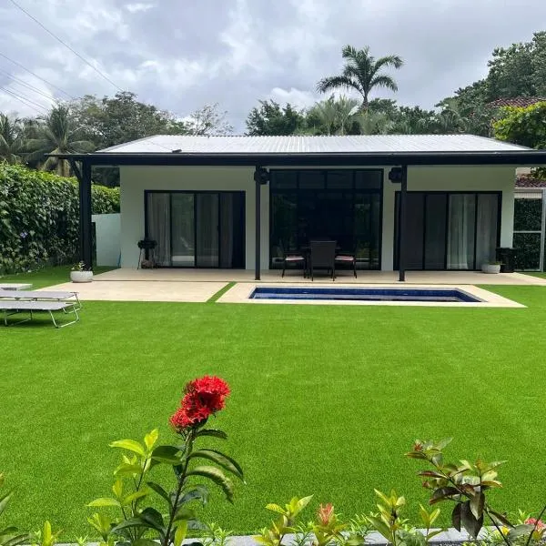 Casa Flor, hotel v destinaci Playa Avellana