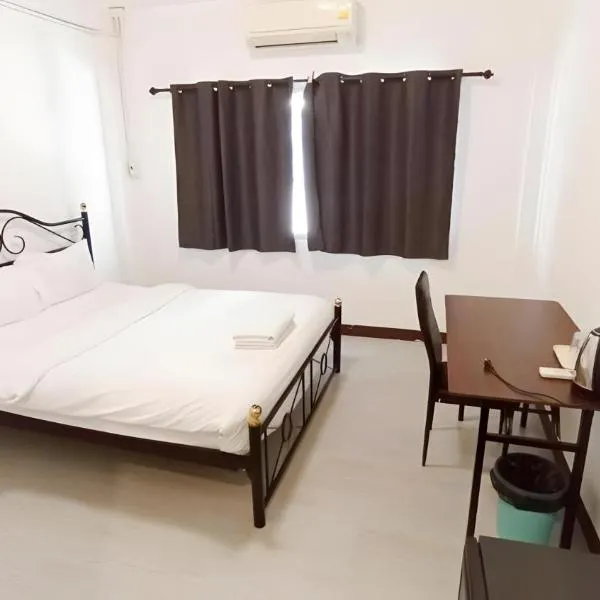 Mitr Inn Santitham, hotel in Chiang Mai