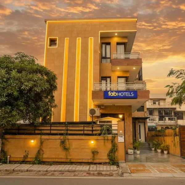 FabHotel Rallkmas Cyber City, hotel in Gurgaon