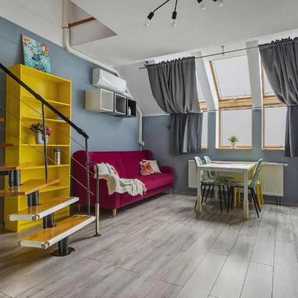 Kabacki Dukt 14 Loft Apartment by Solarento, hotel din Varșovia