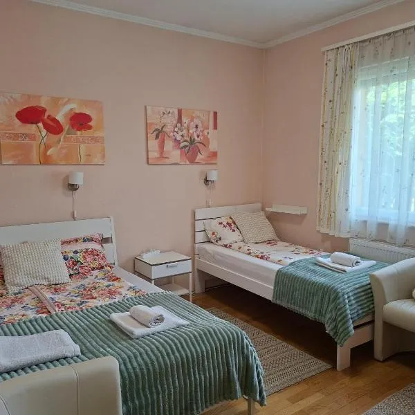 Lena apartment - Lena two bedroom apartment, hotel v destinaci Vecsés