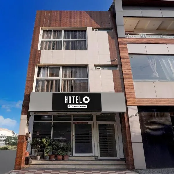 Super Hotel O Zirakpur City Court Complex Formerly The Platinum, hotel em Zirakpur