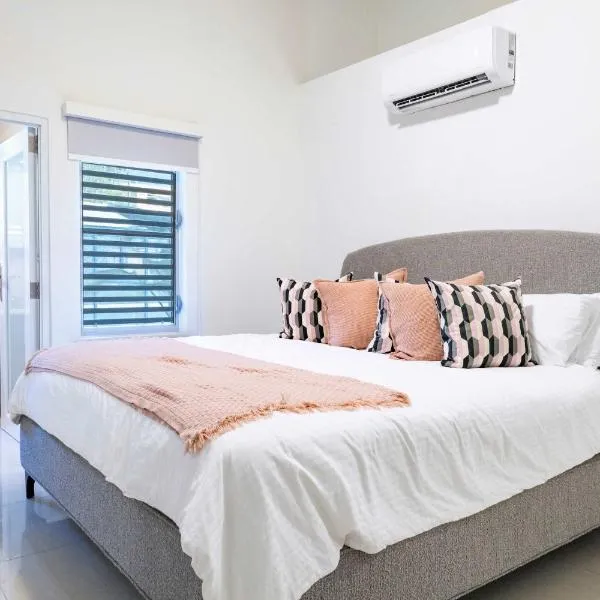 Aquaville Dorado Moderna Villa 3, hotell sihtkohas Dorado