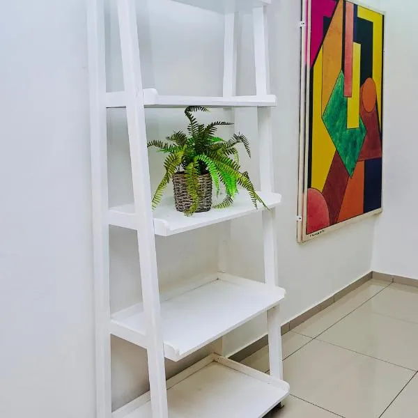 Tsholofelo East Guesthouse, hotel em Gaborone