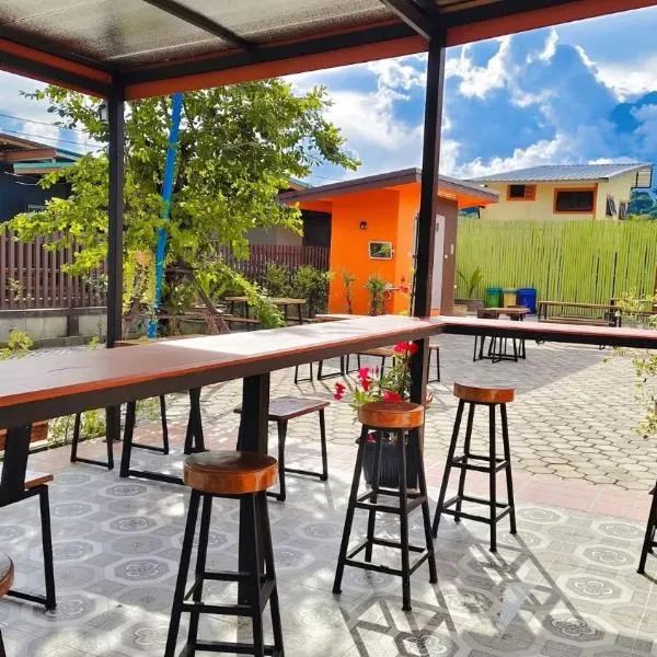 ทุ่งเศรษฐีโฮมสเตย์แอนด์คาเฟ่, hôtel à Chiang Dao