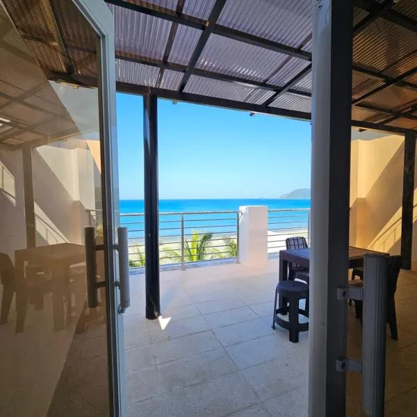 Gloria Beach House - Baler, hotel u gradu Baler
