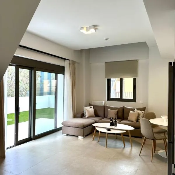 PUM Glyfada Pool Residences, hotelli Ateenassa