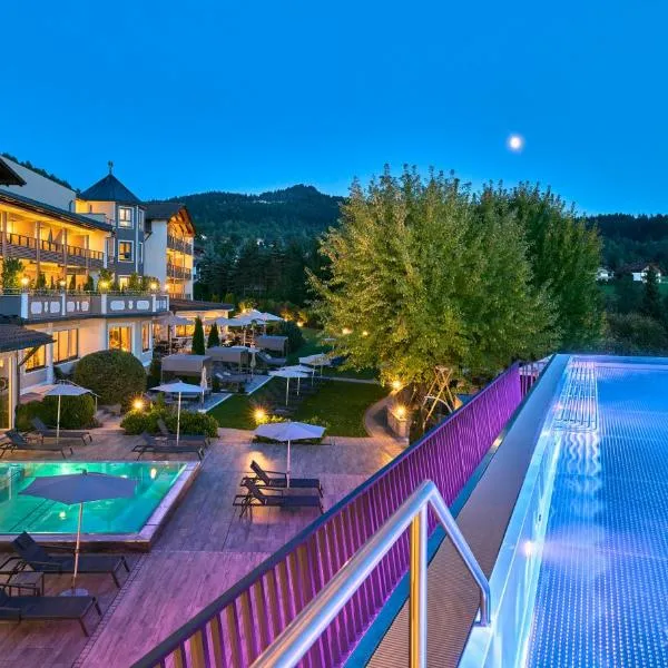 Kristall- & Vitalhotel Bergknappenhof, hotel v destinaci Bodenmais