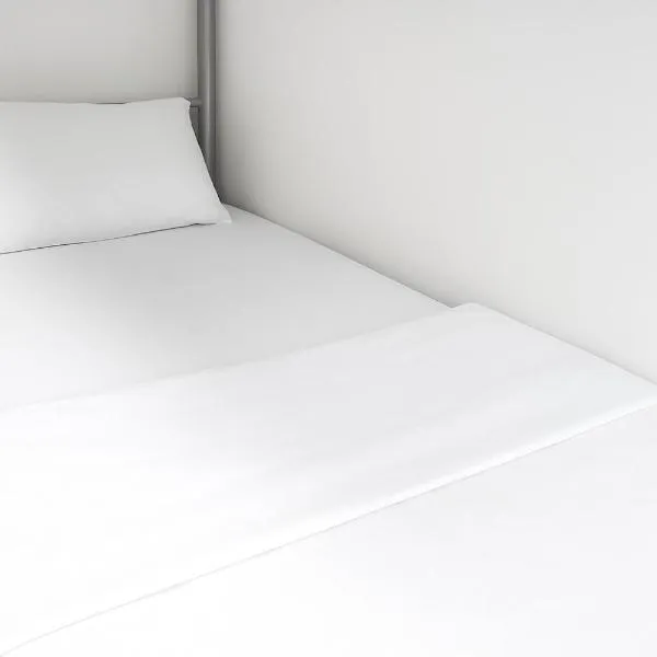 The Mini Homes Capsule Dorm Near Metro station, hotel v Dubaji