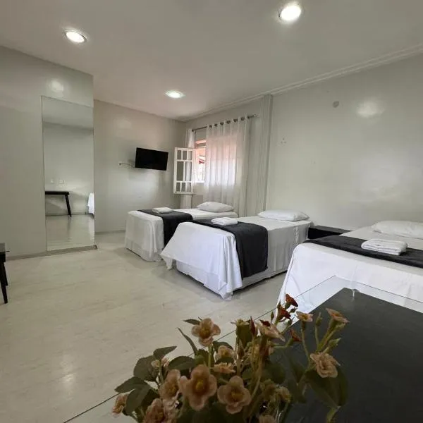 Hospedar Imperial، فندق في كامبينا غراندي