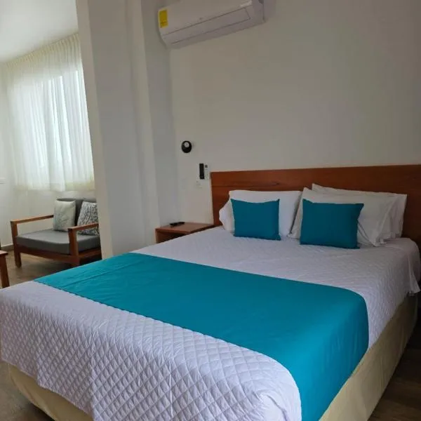 CASA GALAPAGOS by Hostal Fragata, hotel in Puerto Ayora