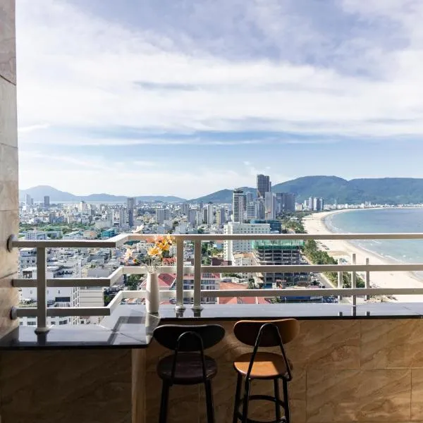 2BR Apartment by My Khe Beach - Beachfront escape, hotel v destinaci Danang