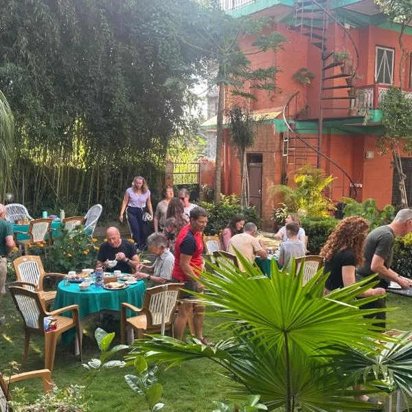 New Pokhara Lodge - Pokhara Lakeside, hotel en Pokhara
