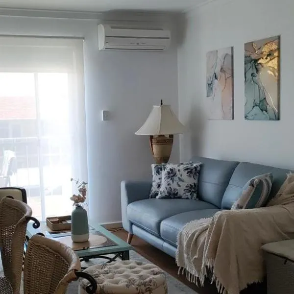 Delightful Unit Near CBD & Beach, Free Parking, hotel in Perth