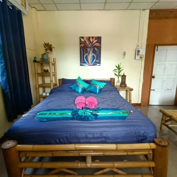 June Guest House 1, hotel in Thongsala