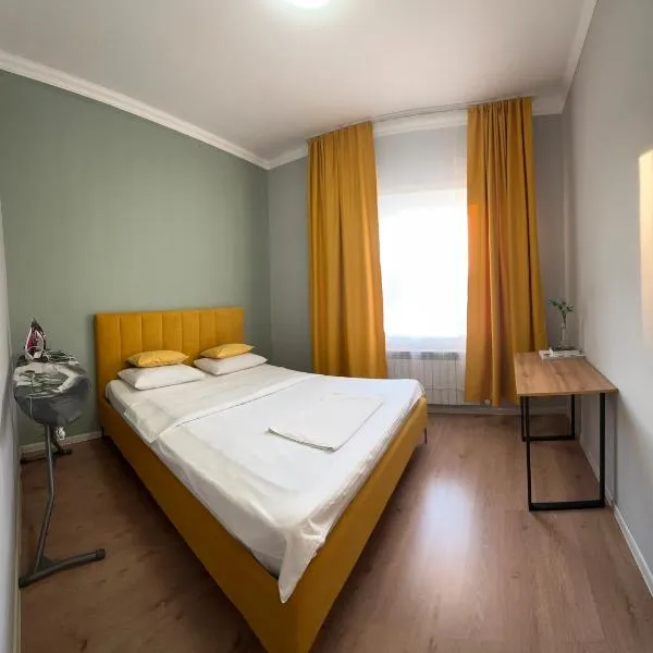 Уютная и комфортная 3х комнатная квартира со всеми условиями, hotel v destinaci Uralsk