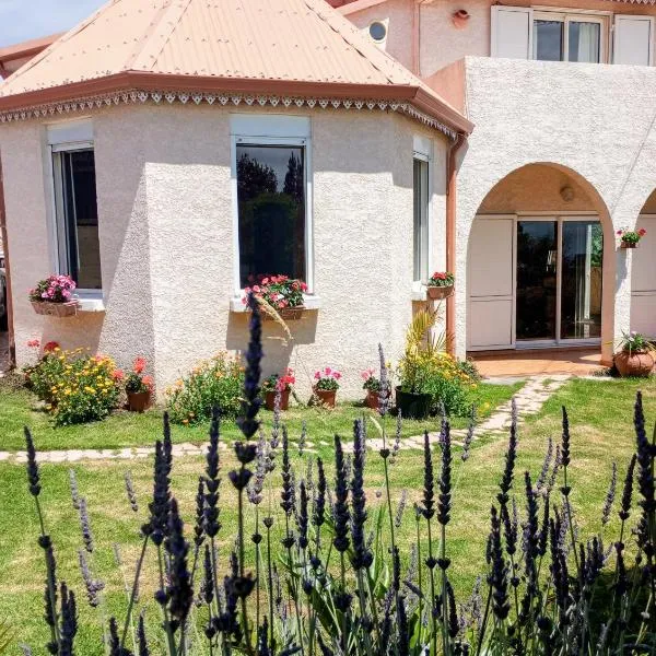 Villa Bella avec piscine chauffée Plaine des Cafres, hotel v destinaci Le Tampon